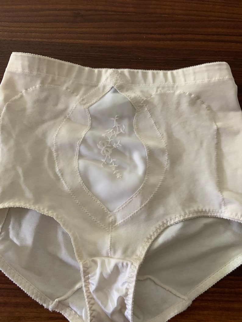 size Medium Vintage 1980s JC PENNY white floral applique stretch girdle brief