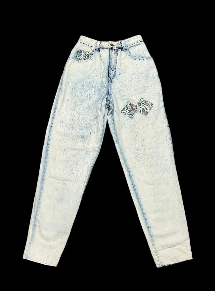 Vintage 1980s STEFANO WORLD WIDE High-waisted Acid Wash Denim