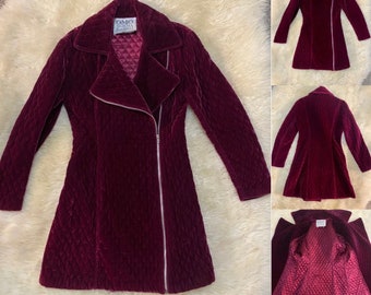 Vintage 1990s OMO by NORMA KAMALI burgundy red quilted zipppered midi coat / jacket, size 4 / Small