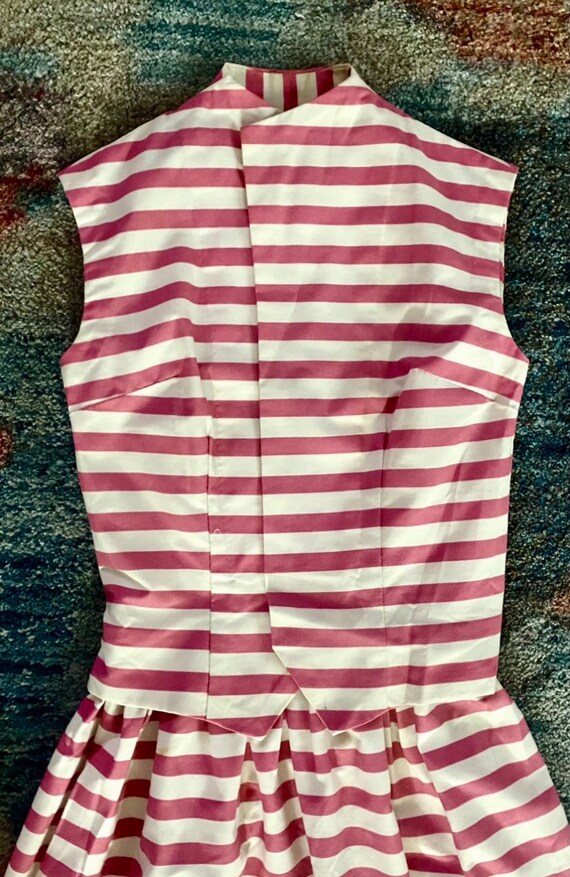 Vintage 1950s pink & white horizontal striped a-l… - image 5