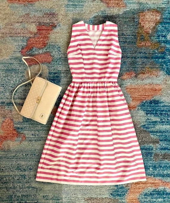 Vintage 1950s pink & white horizontal striped a-l… - image 2