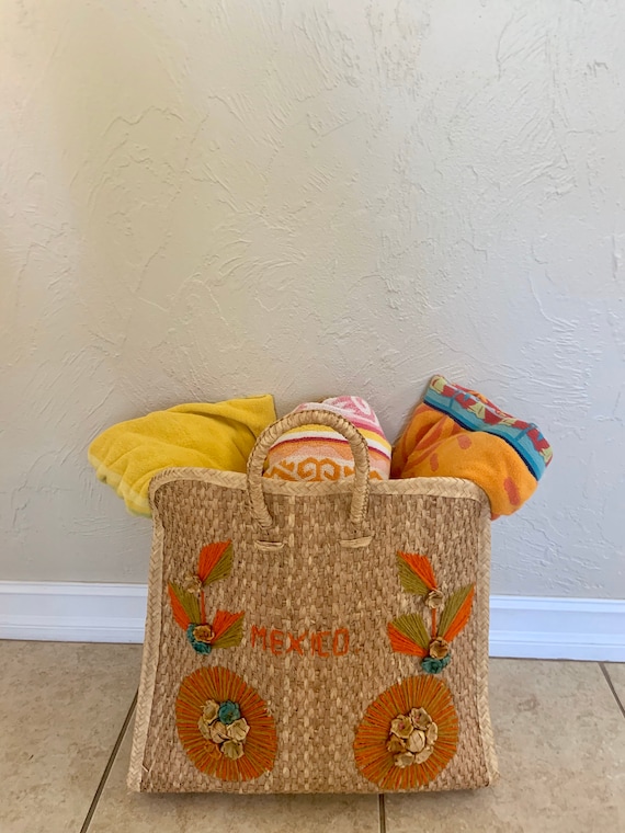Vintage 1960s woven raffia embroidered 'Mexico' hu