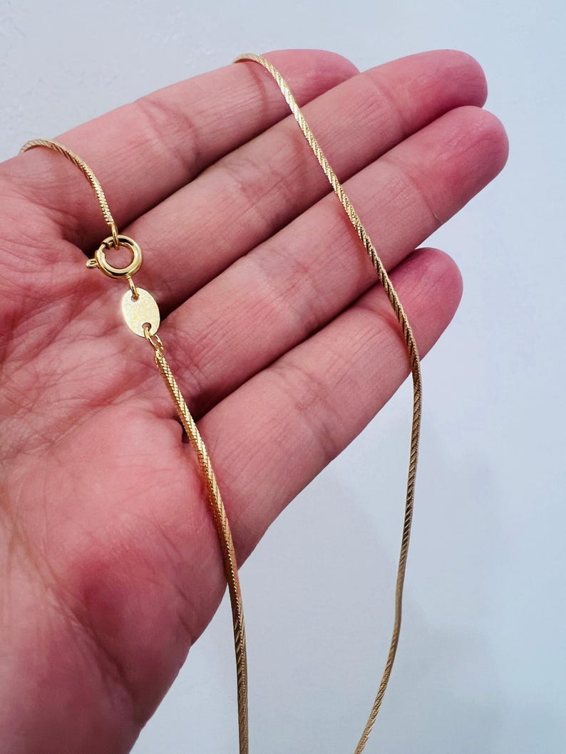 18kt Gold Filled Quadrat Schlangenkette Halskette: Sleek Layering Kette Bild 9