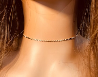YOOMS -Collar Chapado En Oro De 18 Quilates Para Mujer, Collar Con Colgante De Diamantes De Flor Rosa, 18 Pulgadas (cvb123