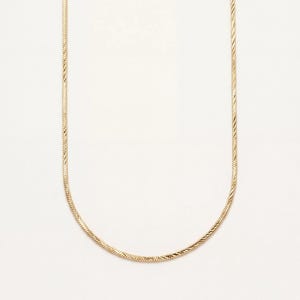 18kt Gold Filled Quadrat Schlangenkette Halskette: Sleek Layering Kette Bild 2