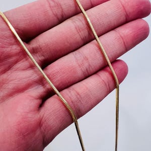 18kt Gold Filled Quadrat Schlangenkette Halskette: Sleek Layering Kette Bild 4