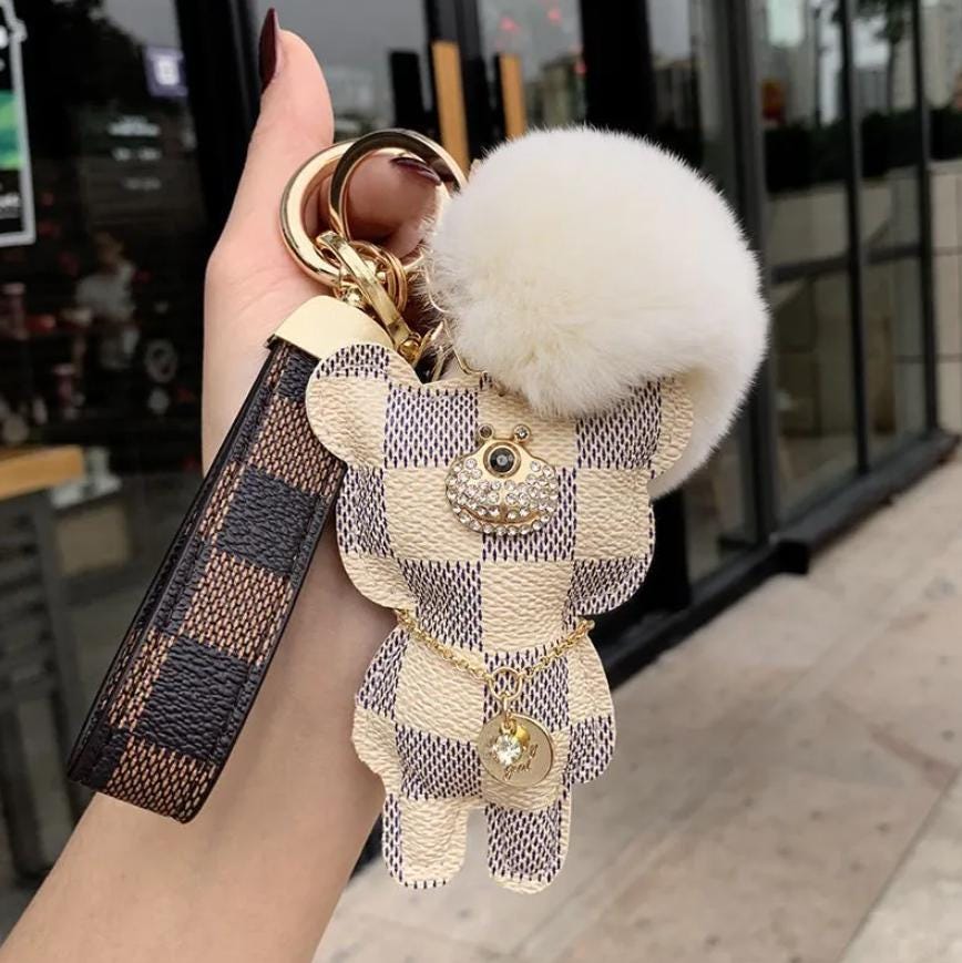 Louis Vuitton Checkered Keychain - Etsy