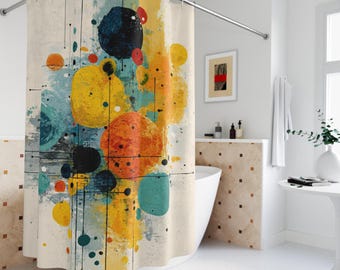 Peut inclure: Rideau de douche abstrait avec un fond beige orné de cercles vibrants jaunes, oranges, bleus et noirs. Le design intègre des lignes et des points noirs, offrant une esthétique artistique contemporaine. Le rideau est présenté dans une salle de bain.
