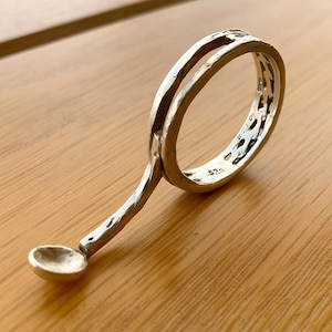 Bague anti-choc, sphère plaquée argent avec élément décoratif, jolie cuillère, anneau à rabat, bague faite main, cadeau pour elle, meilleur gif
