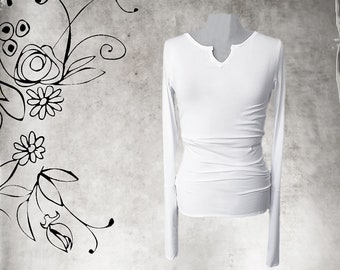 Keyhole notch neck top: extra long sleeves
