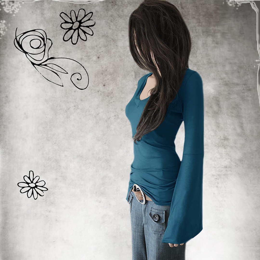 Cropped V-Neck Flare Sleeve Knit Top main image 1