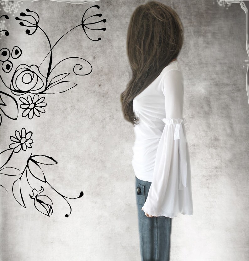 White mesh topflute long sleeveContemporary Lightweight layer