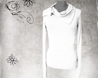 Woman split turtleneck, extra long sleeve, pull over fashion top, Tratgirl