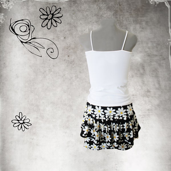 Tennis skirt black flower power daisy, no under short, back ruffle athletic bottom, white hem contrast, easy slip on, Tratgirl