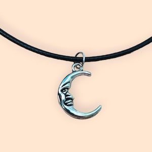 Mond Choker - passende Artikel erhältlich