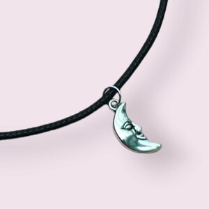 Mond Choker - passende Artikel erhältlich