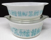2 Pyrex butterprint casserole dishes with lid 1 and 1.5 pint 471 472