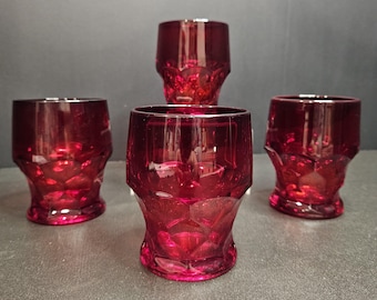 Quattro bicchieri vintage Anchor Hocking Georgian Honeycomb rosso rubino. (#684)
