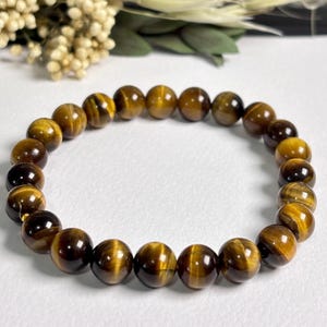 Tiger Eye Bracelet – Natural Gemstone Beads for Protection & Energy