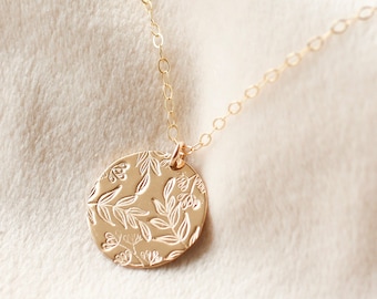 Hand Stamped Leaf Disc Necklace – 14k Gold Filled Dainty Nature Jewelry
