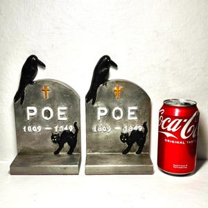 ANTIKE POE KOPFSTEIN Massive Zinn Signierte Buchstützen mit Rabe & Katze! Halloween Grusel! C.1924 Selten ! *2er Set