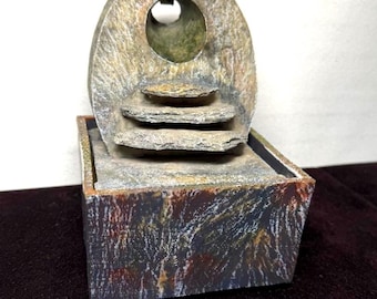 Pequeña FUENTE DE PIEDRA TRANQUILIDAD * ¡Meditación de escritorio a pilas! * ¡Sanación espiritual!