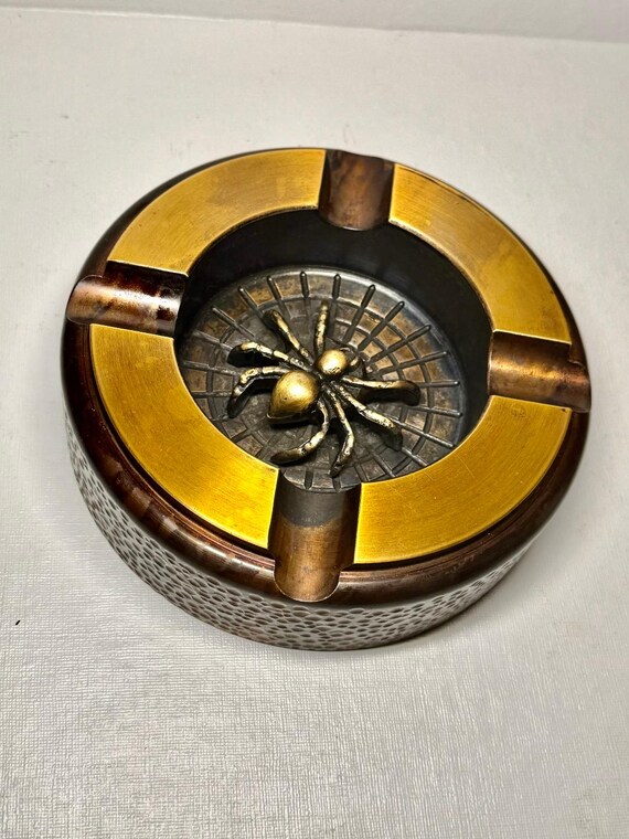 1911 Austrian Bronze CIGAR ASHTRAY + Wicked Spider! *weighs 10 Lbs