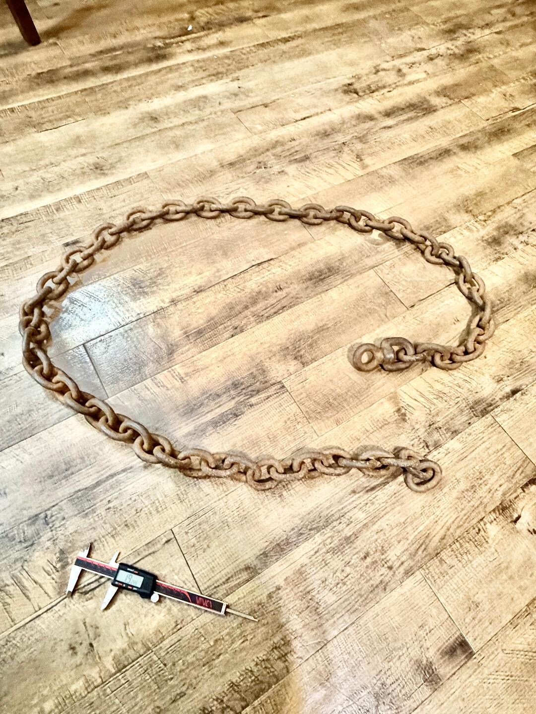 Large HEAVY DUTY WWII Wrought Iron Chain & Swivel 102