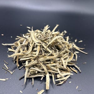 Loose Leaf White Tea Premium | Handpicked Whole Leaves | Subtle Floral Aroma | Artisan Tea for Gifts DIY Infusions Teaware