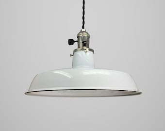 Vintage Industrial Pendant Light - Lámpara colgante w / Benjamin Warehouse Shade - Kitchen Island Factory Light - Swag - Lámpara colgante