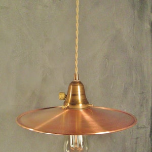 Industrie Beleuchtung VIntage Hängeleuchte mit Flachen Kupferschirm Maschinenalter Minimalistische Bare Bulb Pendellampe Steampunk Hängender Swag Bild 4