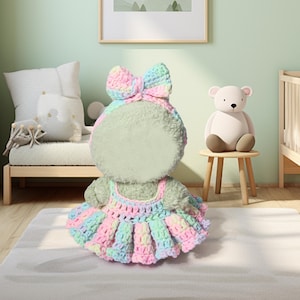 Crochet 17cm Doll Outfit – 4 Styles to Choose From | Handmade Halter Dress & Bow Headband Set | Doll Clothes for Display, Gift, Collectors