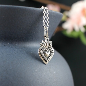 Sterling Silver Sacred Heart Necklace catholic faith religious milagro charm pendant dainty minimalist simple delicate everyday jewelry gift