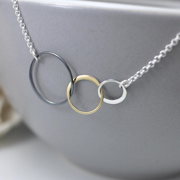 Metal Mingle Necklace main image 0