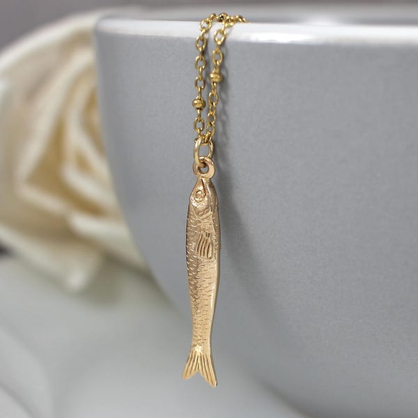 Gold Sardine Fish Necklace, Coastal Charm Trend Jewelry, Sardinecore Summer Necklace, Sardine Girl Summer, Coastal Core, Portugal Sardine