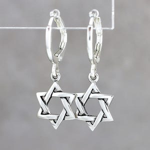 Star of David Earrings in Silver, Jewish Star Earrings, Hanukkah gift for Her, Sterling Silver Earrings, Bat Mitzvah Gift, Jewish Gift Wife