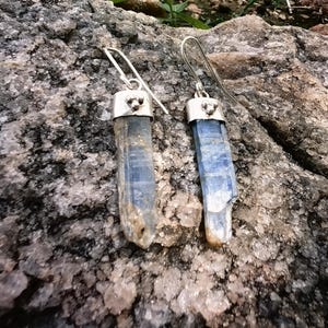 Raw Blue Kyanite Earrings, Blue Dream, Crystal Earrings, Sterling Silver 925, Raw Gemstone Earrings, Dangle Hammered Texture Earrings, Boho