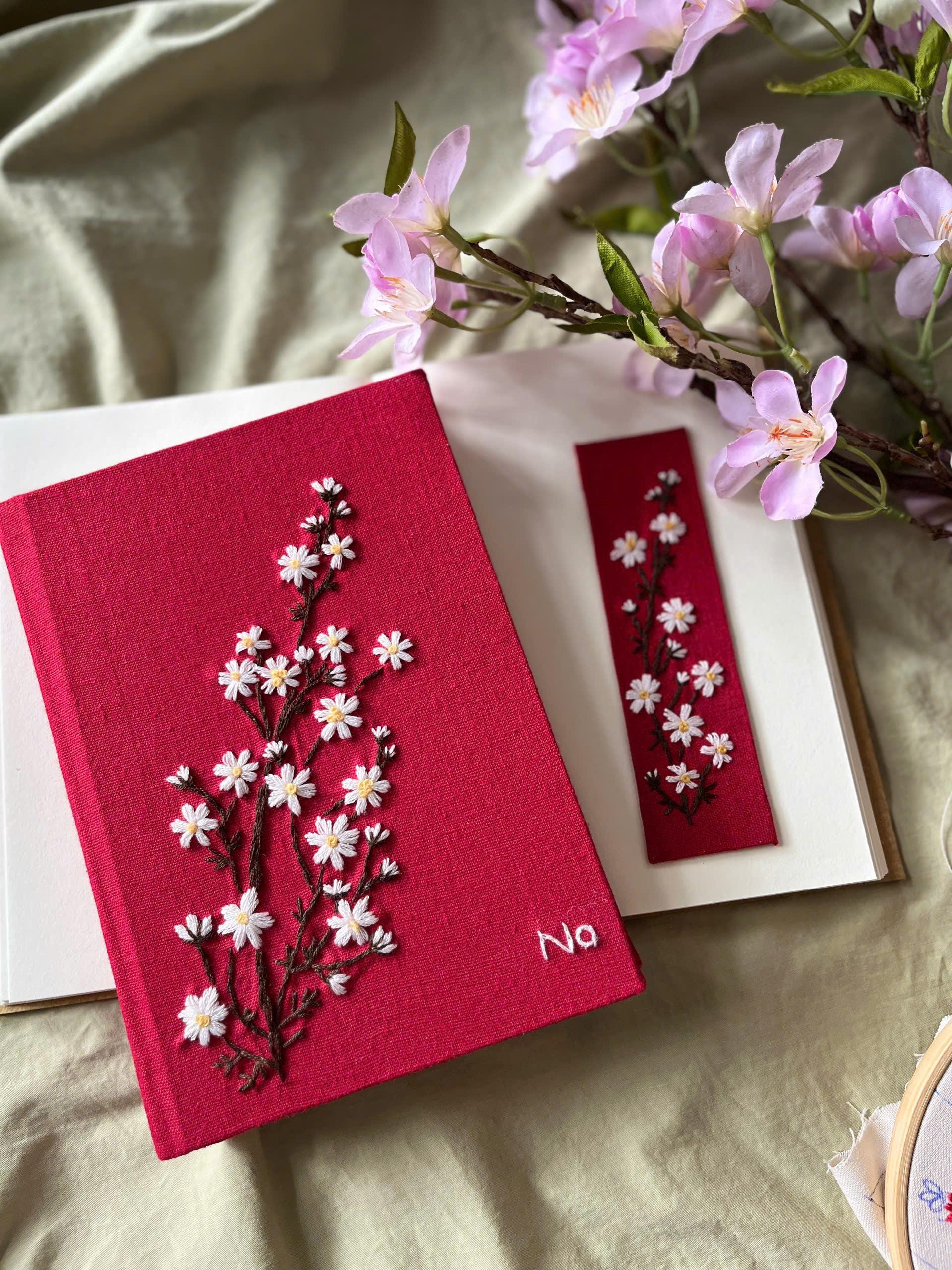 Personalized Embroidered Notebook & Bookmark Gift Set: Floral A5 ...