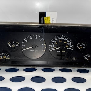 Speedometer gauge cluster