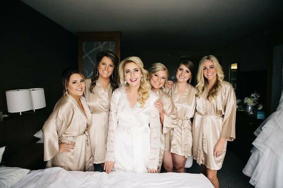 Champagner Kimono Braut Party Braut Satin Robe Hochzeit Maid Honor Brautjungfer Champagner Kimono Braut Party Braut Satin Robe Hochzeit Maid Honor Brautjungfer