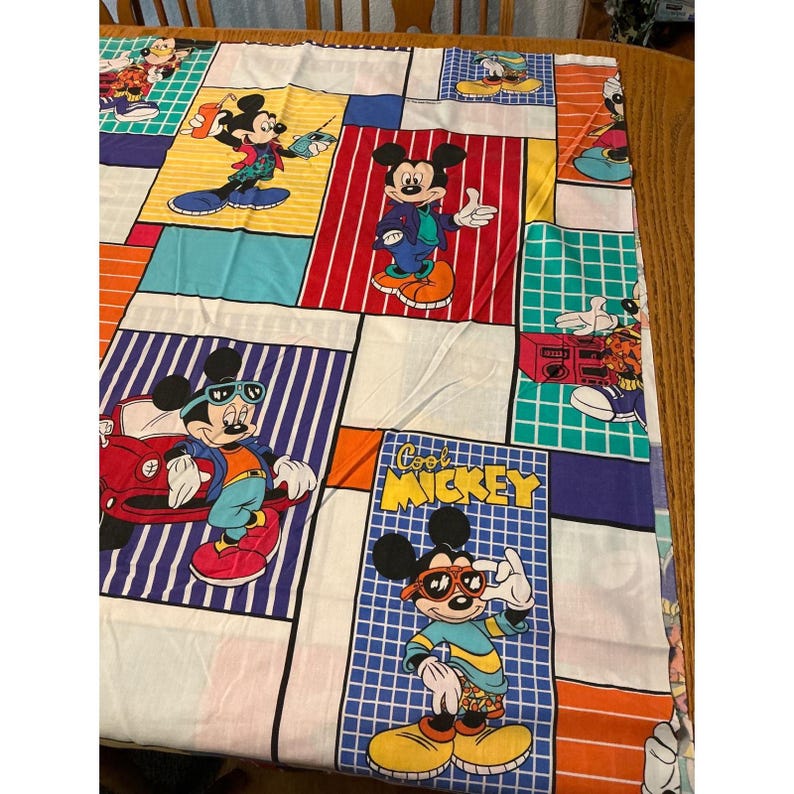 Vintage 90 Disney Cool Mickey Mouse Bedding Retro Flat Sheet Pillowcases blanket image 9