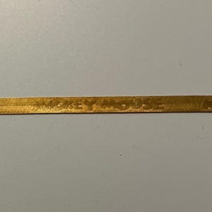 Bracciale vintage Disney di Topolino in oro 10 carati a spina di pesce, realizzato in Italia. immagine 5