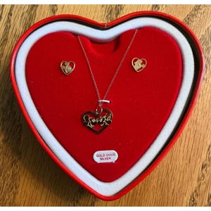 Conjunto de collar y pendientes de corazón de Mickey y Minnie Mouse de Disney, oro sobre plata, estaño rojo imagen 2
