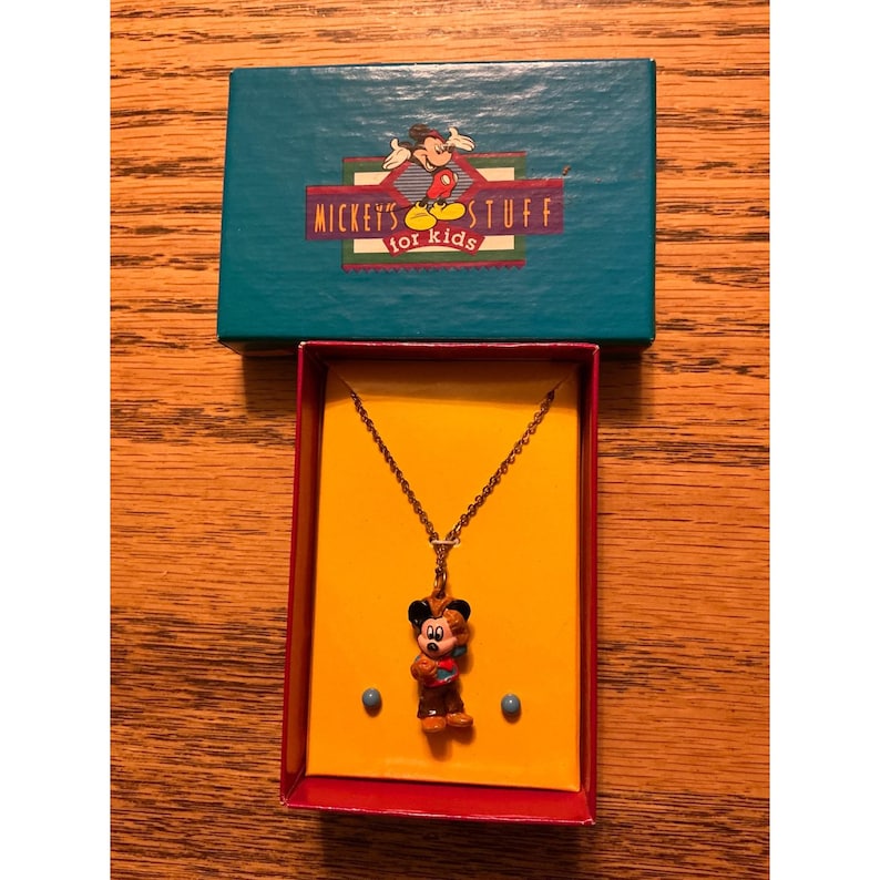 Artículos vintage de Disney Mickey para niños: collar y pendientes de Mickey Mouse con estilo western. imagen 1