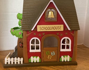 Li'l Woodzeez Woodlands Red School House Maison Battat