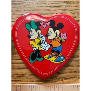 Conjunto de collar y pendientes de corazón de Mickey y Minnie Mouse de Disney, oro sobre plata, estaño rojo imagen 4