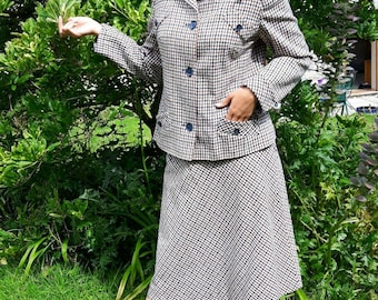 1970s Ladies Tweed Suit 38 inch chest by BICKLER Wool