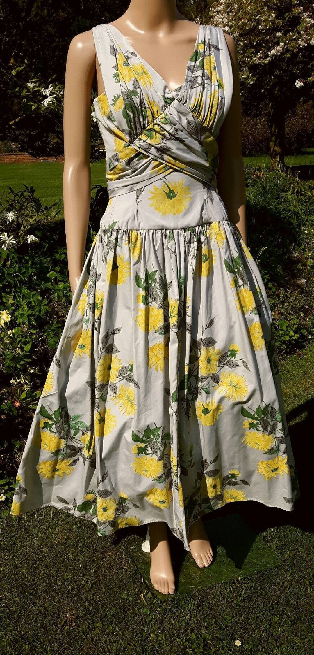 Vintage 1950s Blue Framed Rose Print Dress by Horrockses | XS/S main image 1
