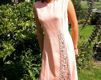 1960s Dress Carnegie of London Peach Silk Grosgrain 40 inch Chest UK 14