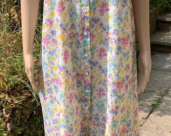 1960s Summer Housecoat Multi Colour Floral Lightweight Size 36 inch Chest with Smocked Collar